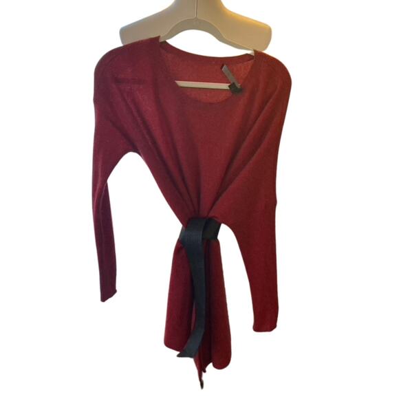 360 Cashmere Red Oversized Sweater, Size Medium - Picture 2 of 4